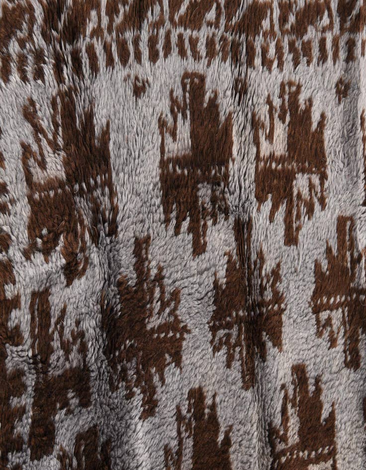 Detail image of  2' 8 x 4' 5  Hand Knotted Balouch Wool Rug