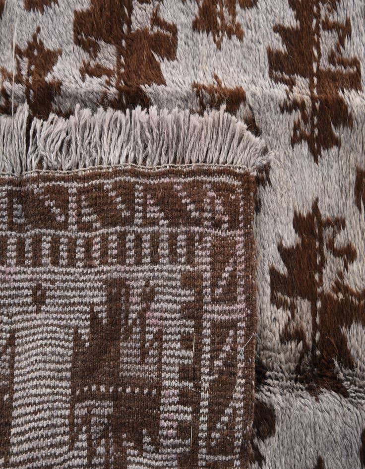 Detail image of  2' 8 x 4' 5  Hand Knotted Balouch Wool Rug