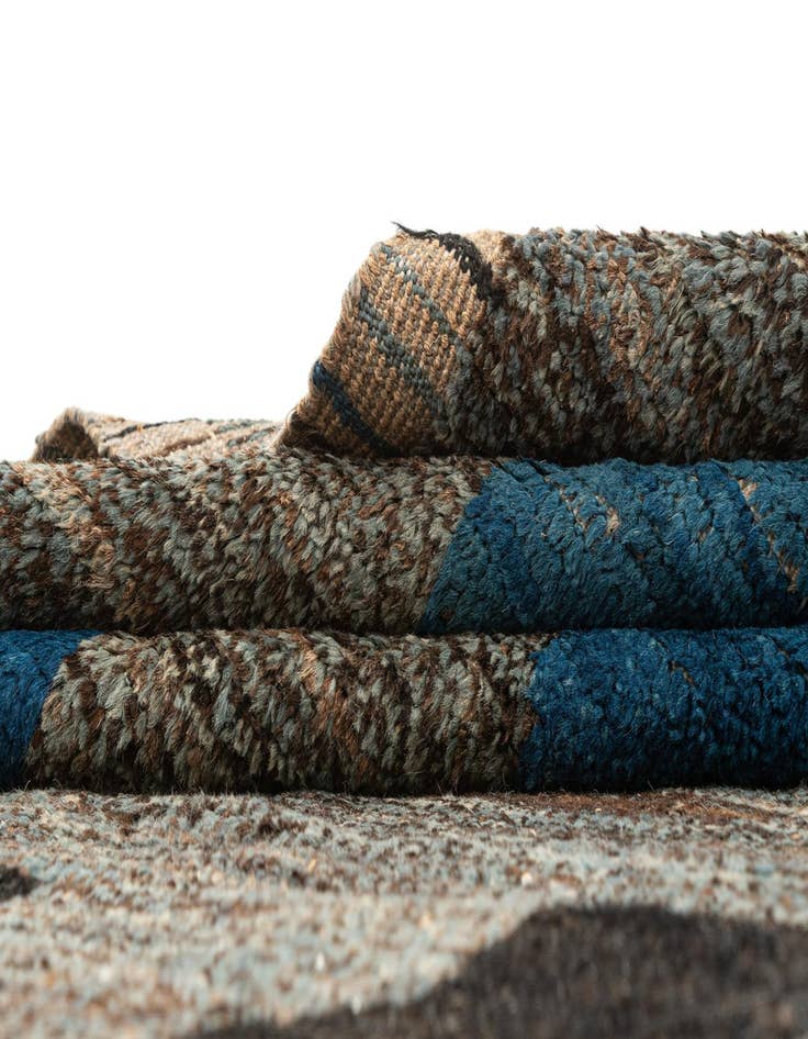 Detail image of  10' 4 x 14' 5  Hand Knotted Beni Marok Rug