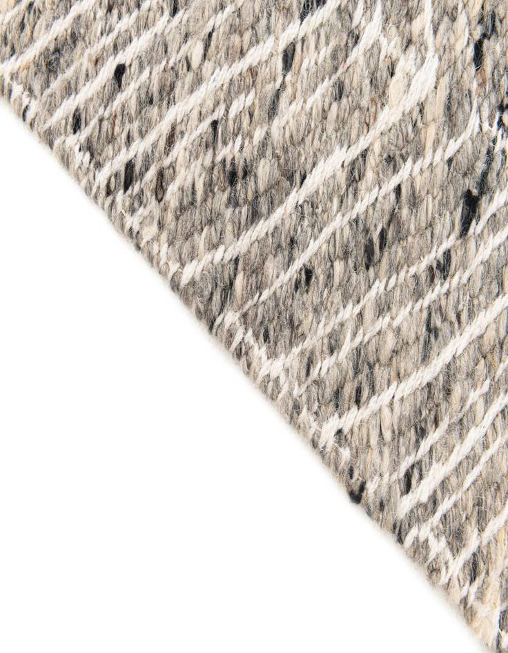 Detail image of  2' x 3' 2  Hand Knotted Braided Jute Rug