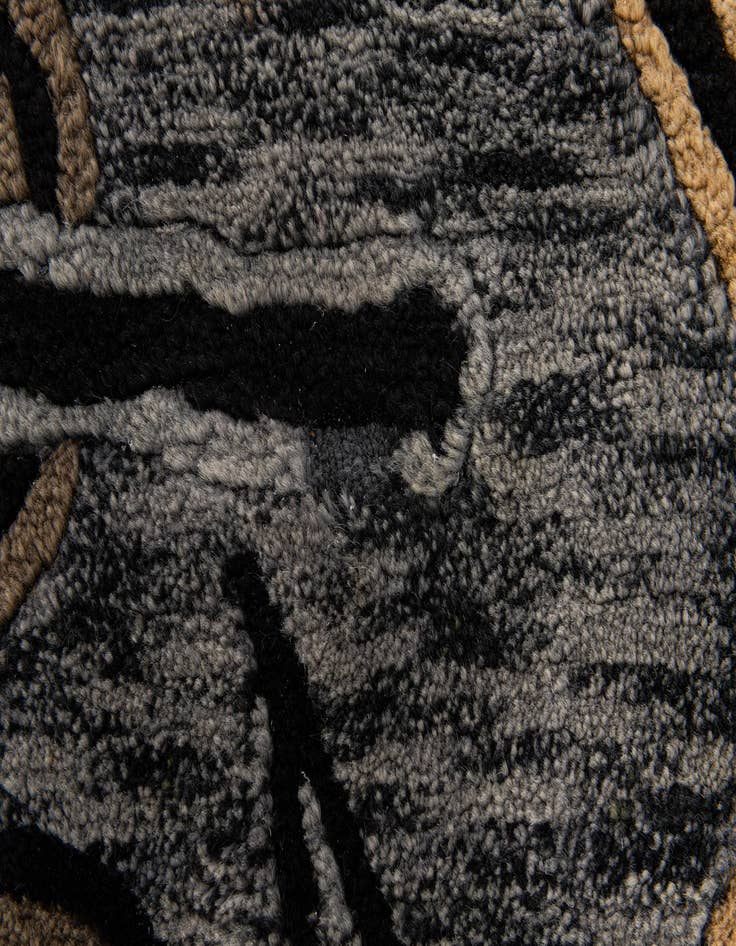 Detail image of  6' 8 x 9' 9  Hand Knotted Carved Pekin Wool Rug
