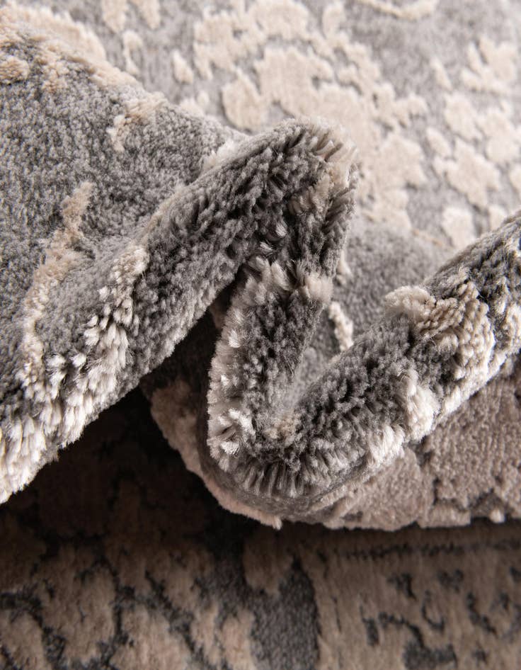 Detail image of  5' 3 x 7' 7 Caspian Rug