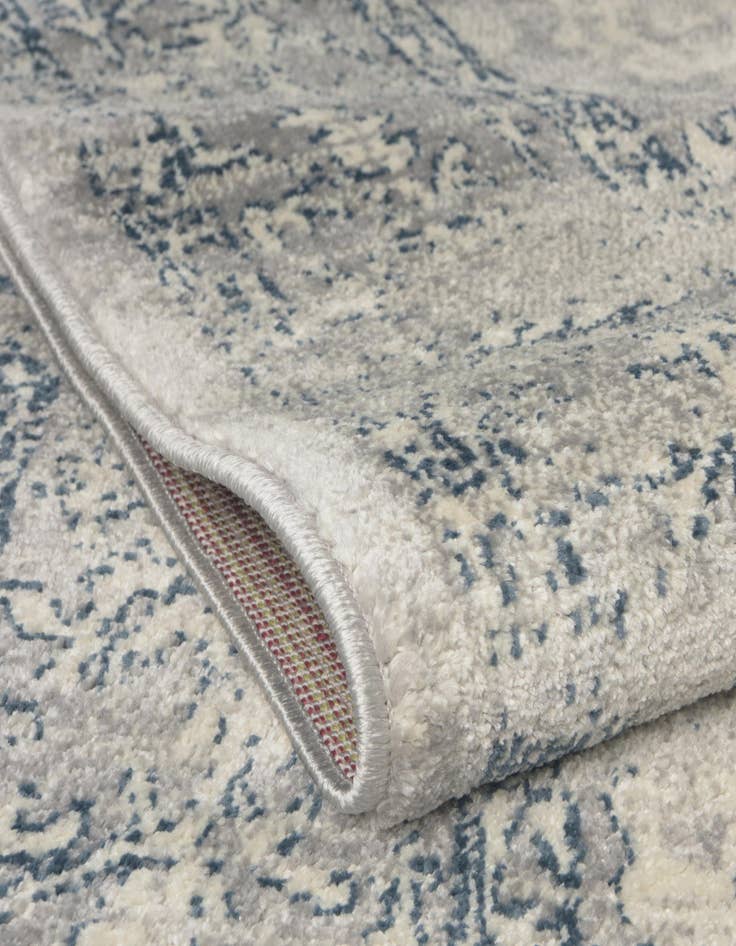 Detail image of  4' x 6' Charleston Rug