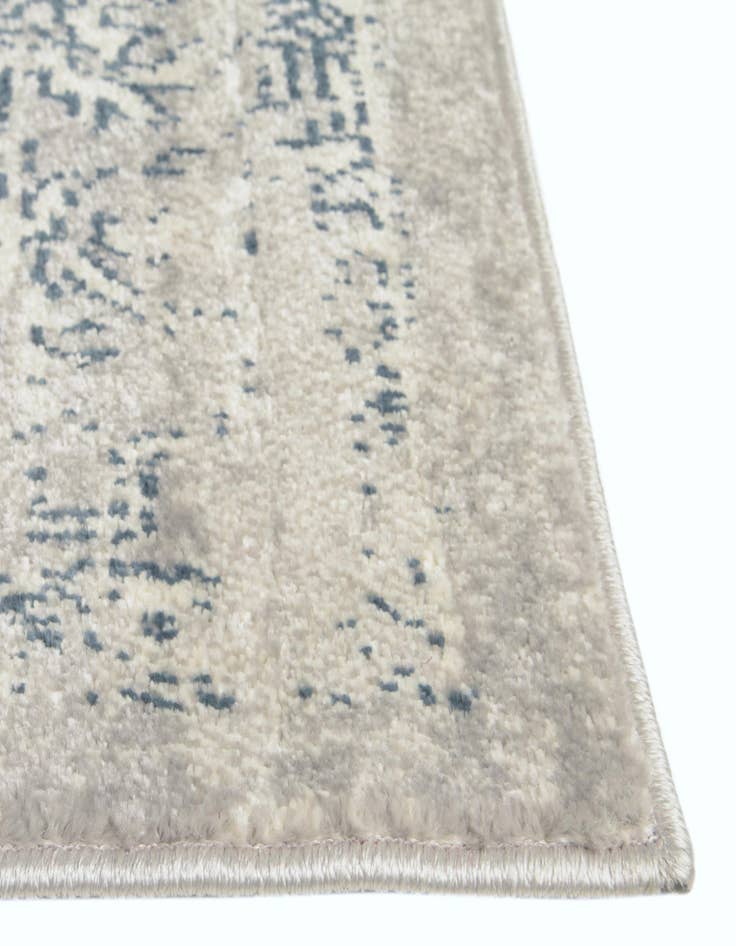 Detail image of  4' x 6' Charleston Rug