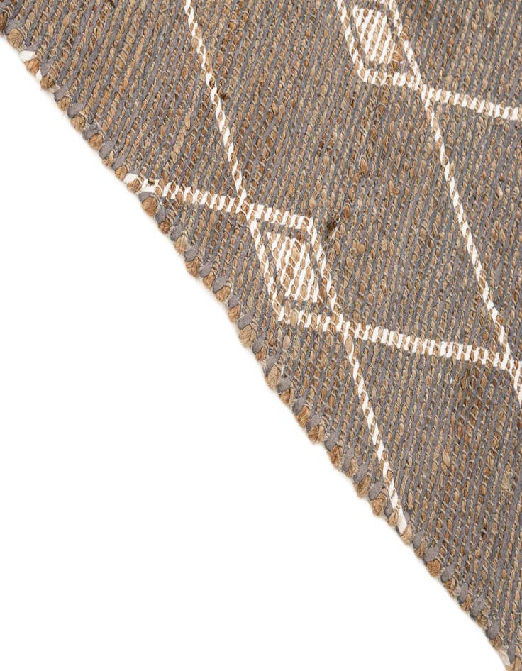 Detail image of  4' 2 x 6'  Hand Braided Chenille Jute Rug