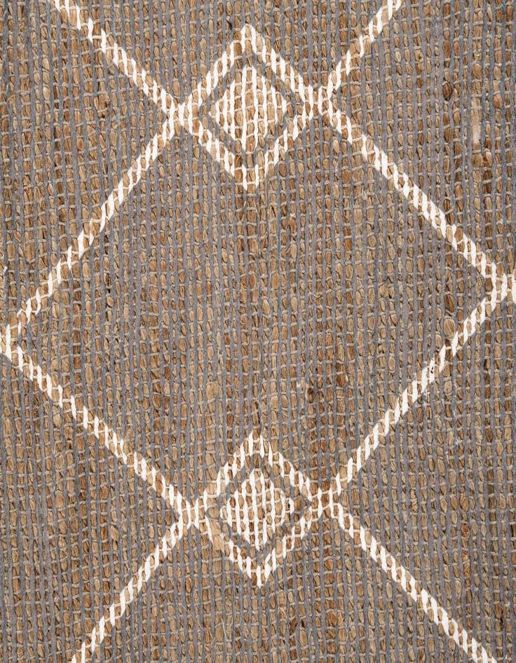 Detail image of  4' 2 x 6'  Hand Braided Chenille Jute Rug