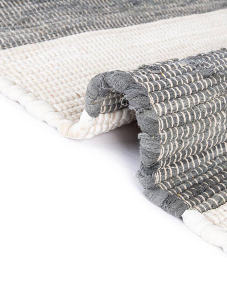 Detail image of  2' x 3' 1  Hand Woven Chindi Rag Rug