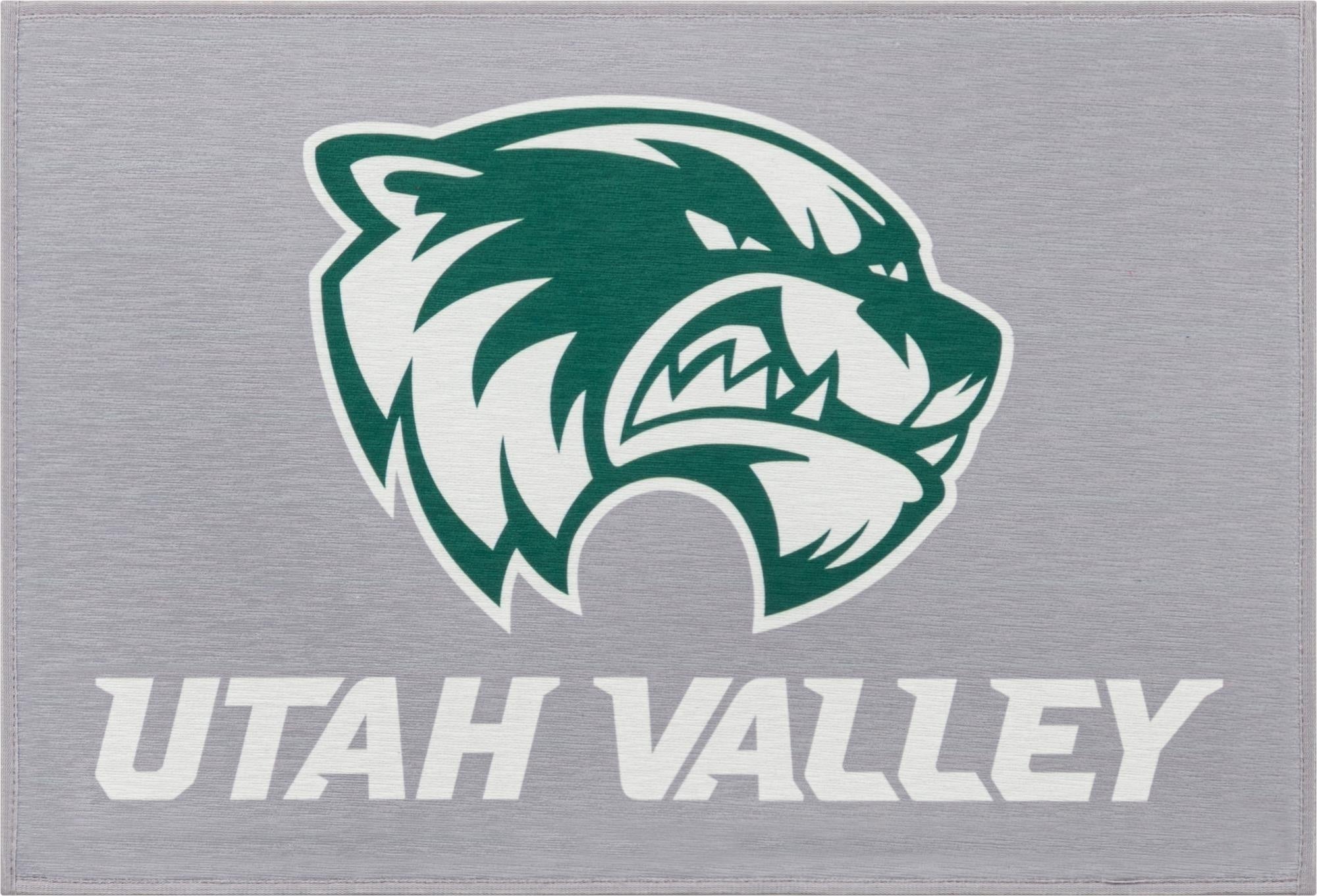  1' 7 x 2' 5 College Collection Rug