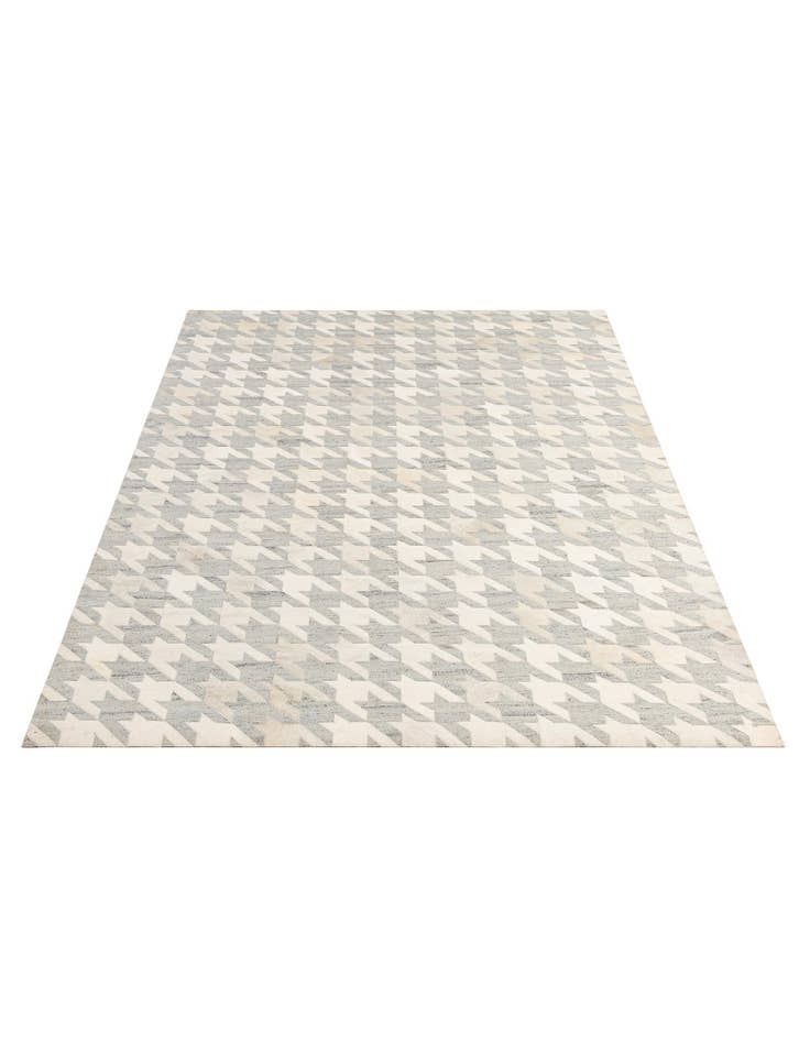 Detail image of  5' 1 x 7' 11 Cowhide - Patchwork Rug