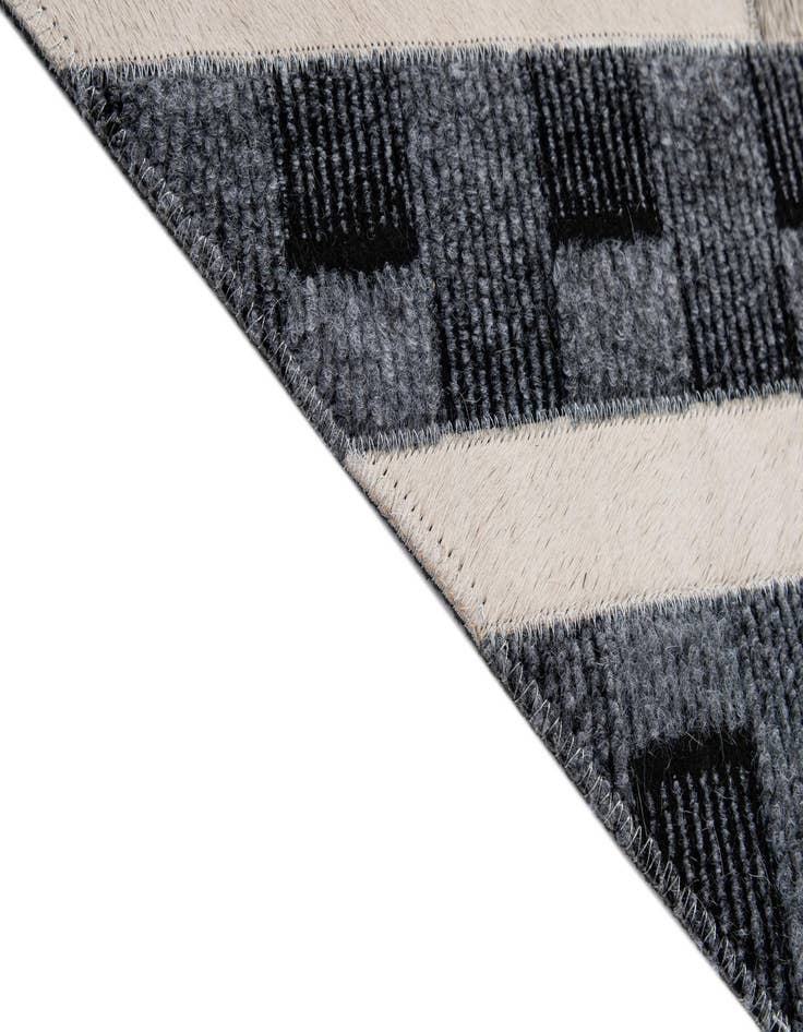 Detail image of  4' 11 x 7' 11 Cowhide - Patchwork Rug