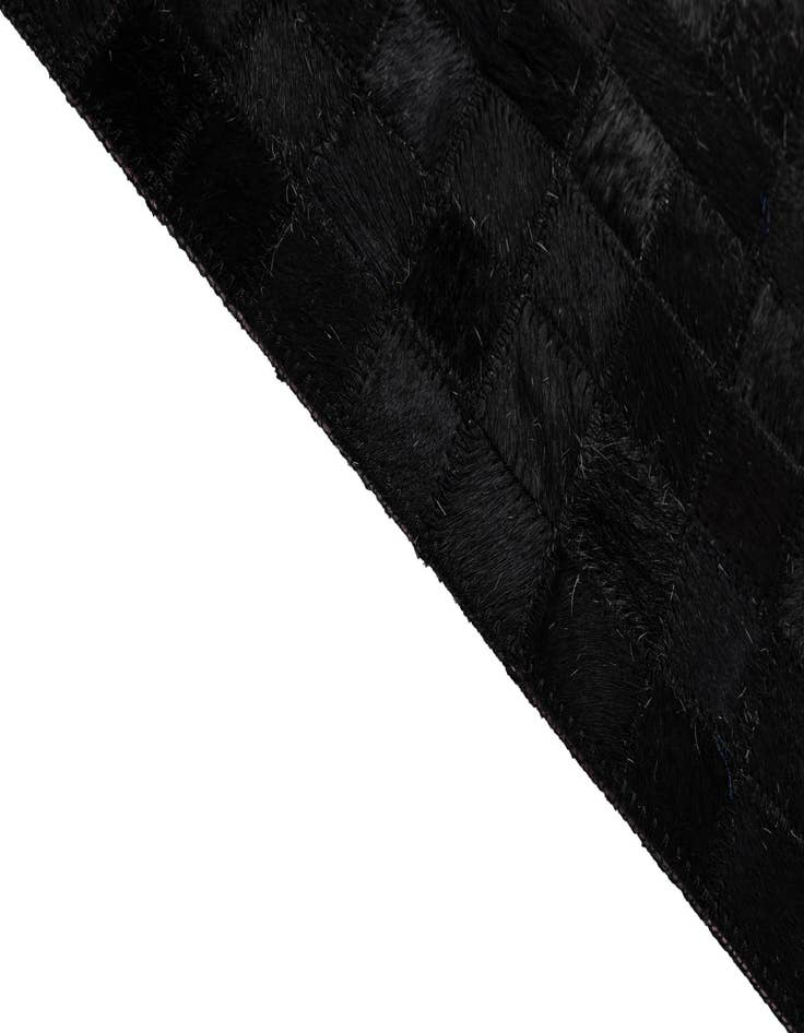 Detail image of  5' x 7' 11 Cowhide - Patchwork Rug