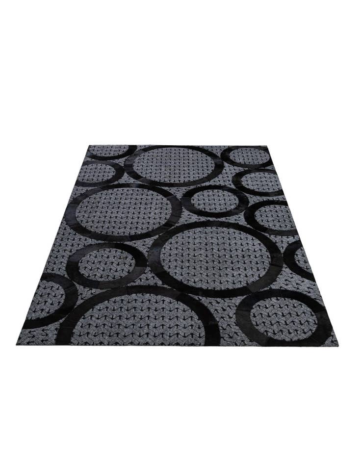 Detail image of  5' 1 x 8' Cowhide - Patchwork Rug