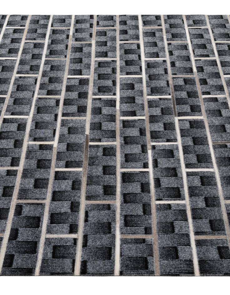 Detail image of  5' 1 x 7' 9 Cowhide - Patchwork Rug