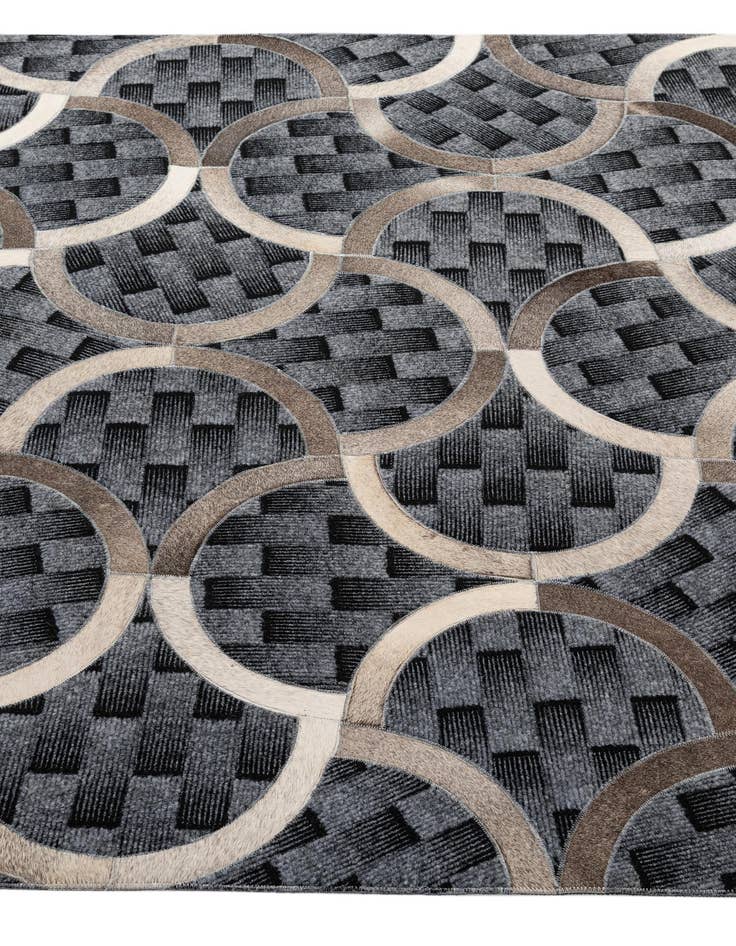 Detail image of  4' 11 x 8' Cowhide - Patchwork Rug