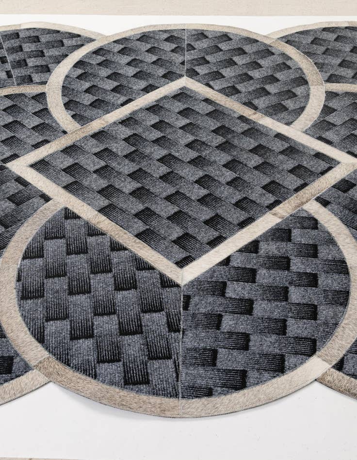 Detail image of  5' x 8' Cowhide - Patchwork Rug