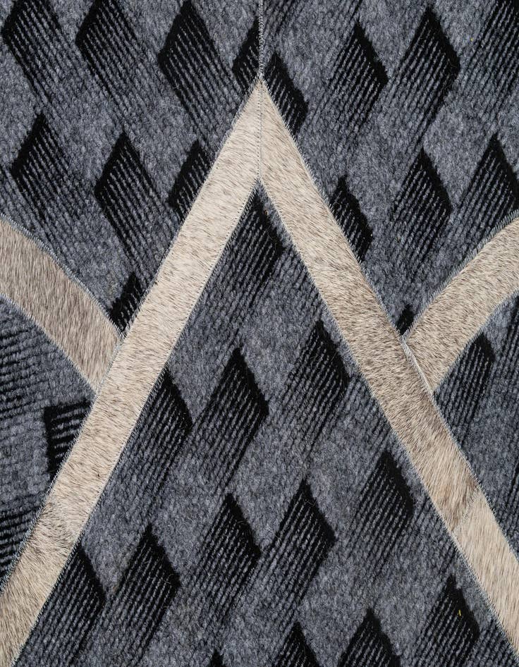 Detail image of  5' x 8' Cowhide - Patchwork Rug