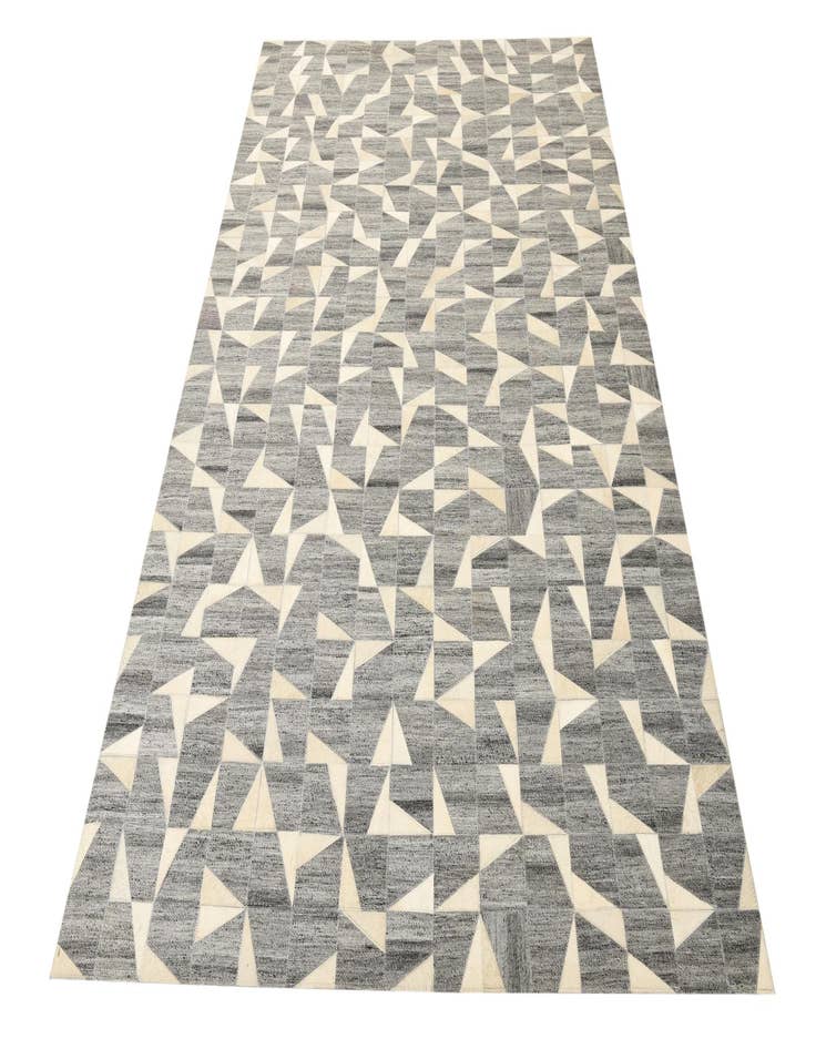 Detail image of  5' x 7' 10 Cowhide Rug