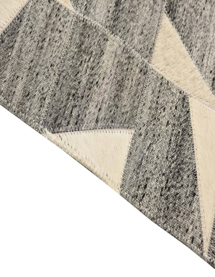 Detail image of  5' x 7' 10 Cowhide Rug