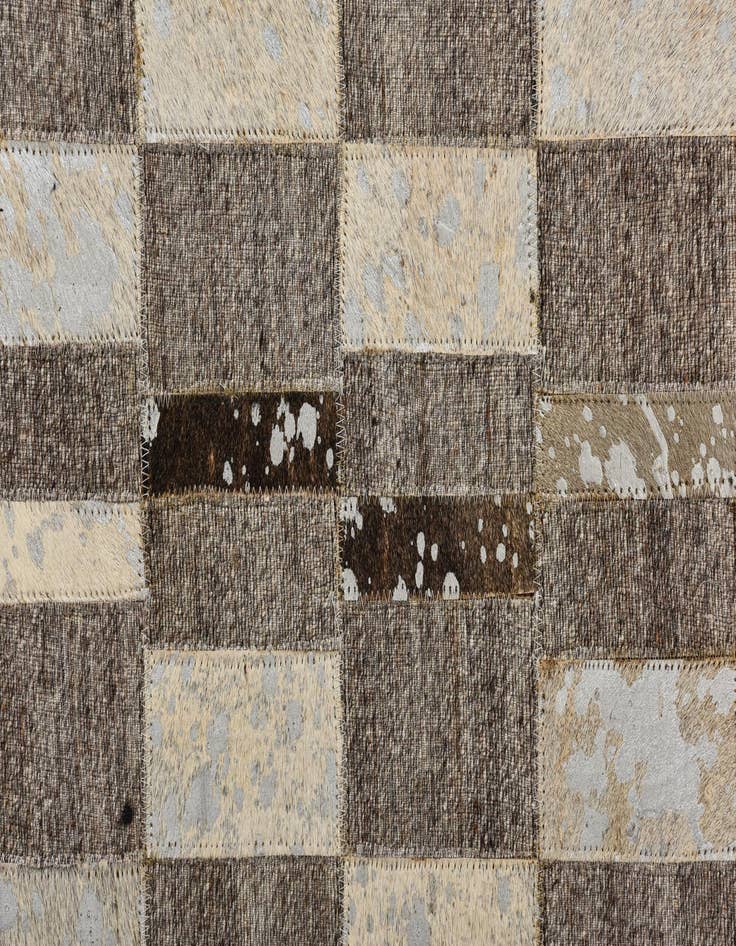 Detail image of  5' x 7' 10 Cowhide Rug