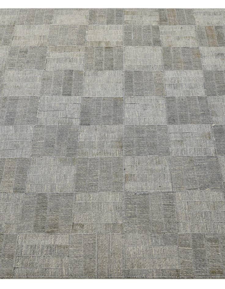 Detail image of  4' 2 x 6' 5 Cowhide Rug