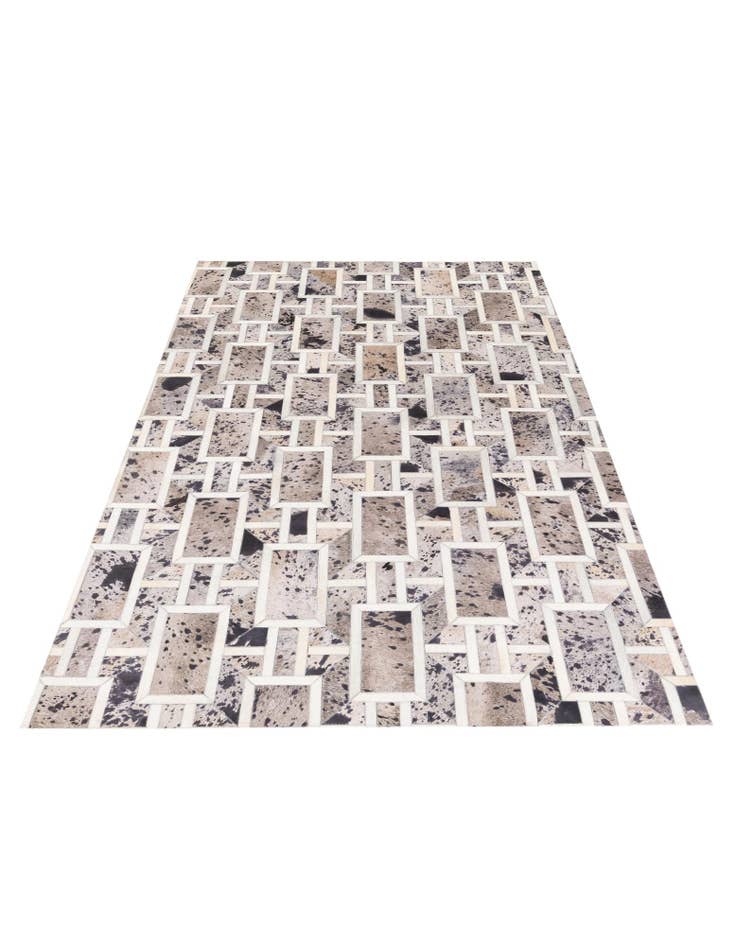 Detail image of  4' 11 x 8' Cowhide Stocks Rug