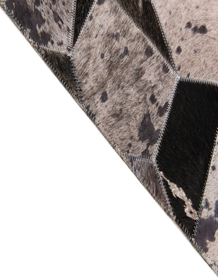 Detail image of  5' 1 x 8' Cowhide Stocks Rug