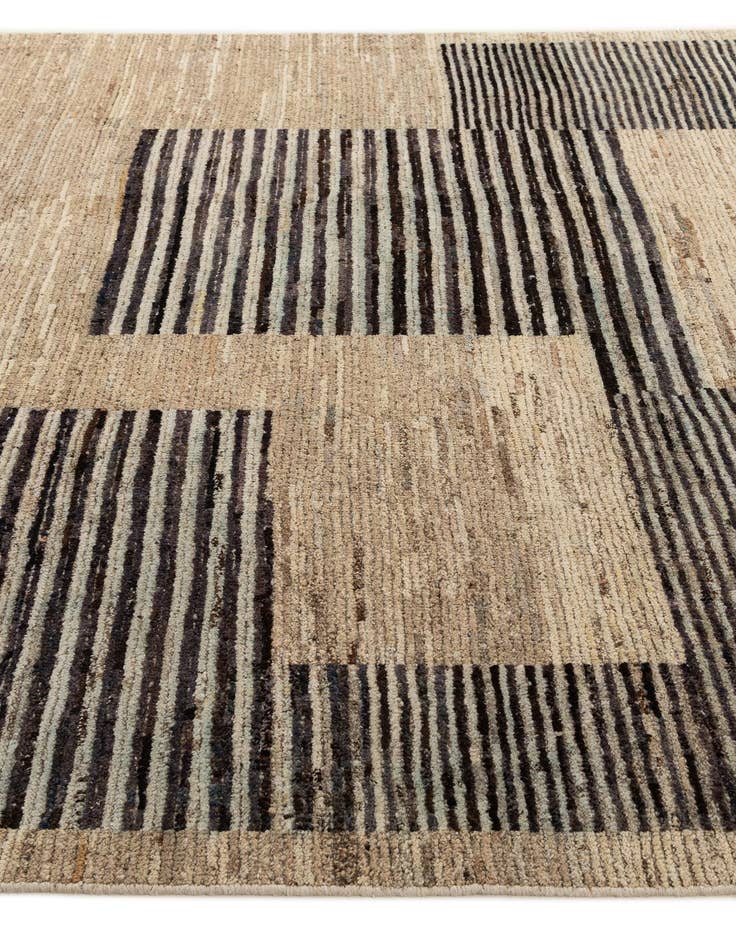 Detail image of  8' 2 x 9' 11  Hand Knotted Darya Wool Rug