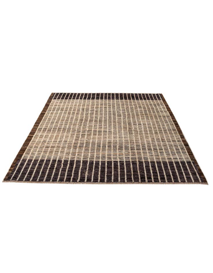 Detail image of  8' 2 x 10' 3  Hand Knotted Darya Wool Rug