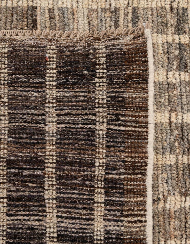 Detail image of  8' 2 x 10' 3  Hand Knotted Darya Wool Rug