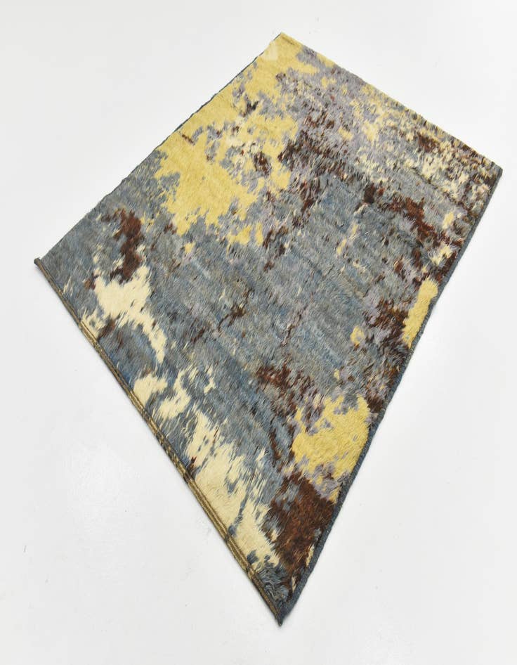 Detail image of  5' x 6' 1  Hand Knotted Darya Wool Rug