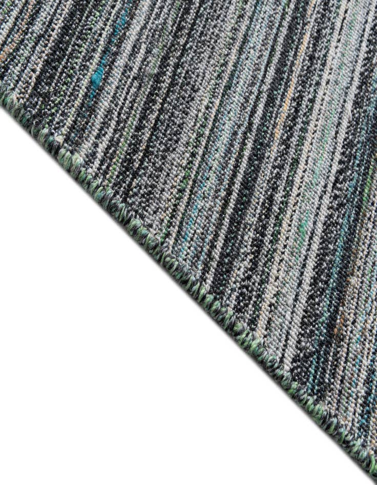 Detail image of  5' 8 x 8'  Hand Knotted Darya Wool Rug