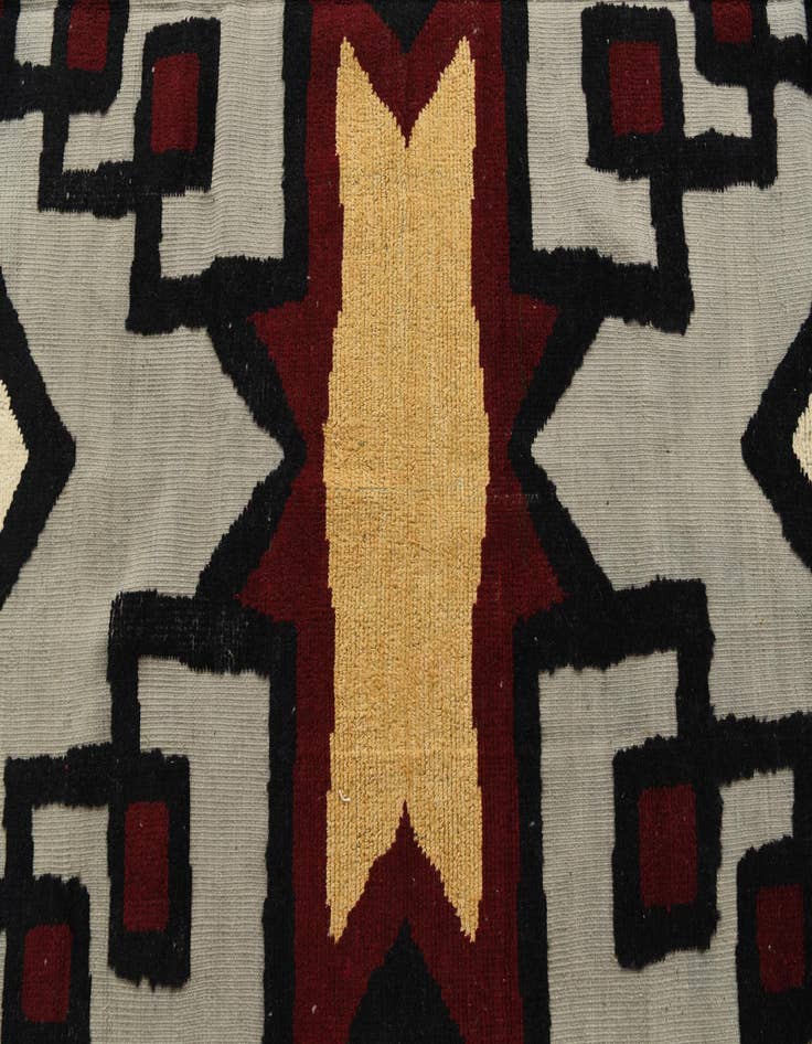 Detail image of  8' 7 x 12'  Hand Knotted Darya Wool Rug