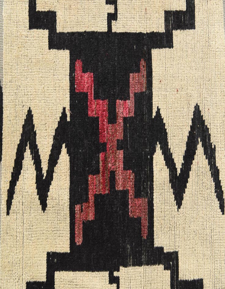 Detail image of  7' 10 x 10' 10  Hand Knotted Darya Wool Rug