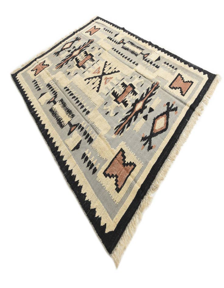 Detail image of  8' x 10' 6  Hand Knotted Darya Wool Rug