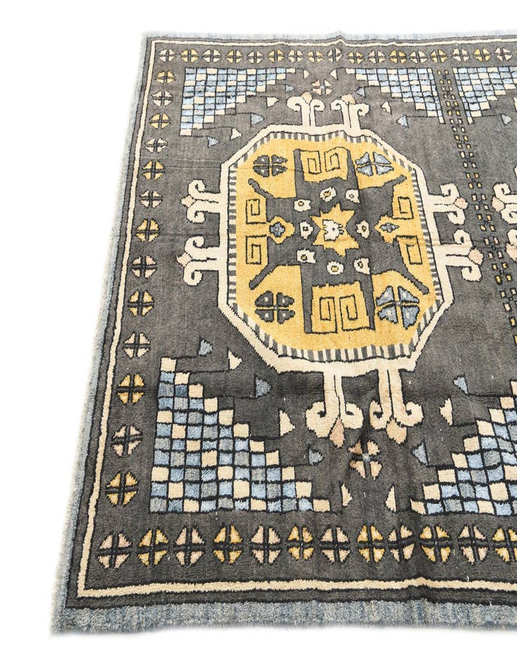 Detail image of  6' 7 x 9' 10  Hand Knotted Darya Rug