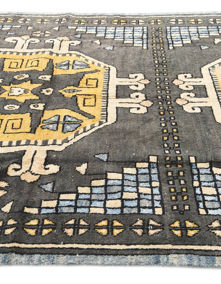 Detail image of  6' 7 x 9' 10  Hand Knotted Darya Rug