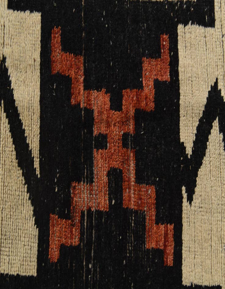 Detail image of  7' 10 x 11' 2  Hand Knotted Darya Wool Rug