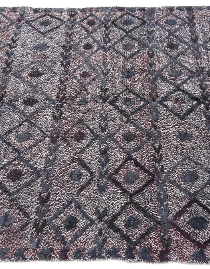 Detail image of  4' 4 x 6' 8  Hand Knotted Darya Wool Rug