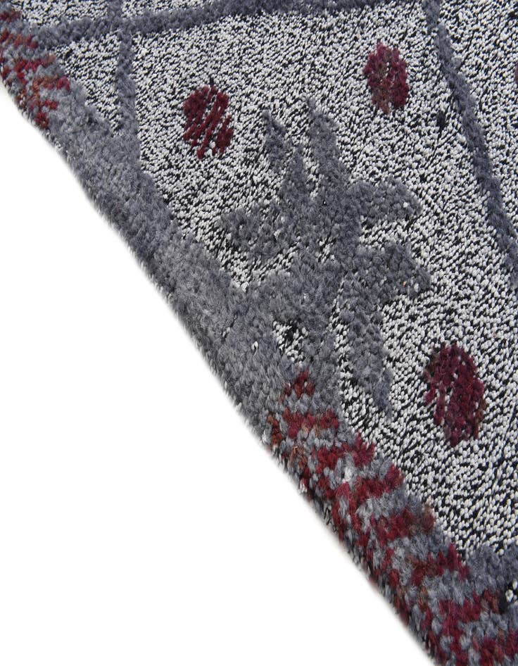 Detail image of  8' 5 x 10'  Hand Knotted Darya Wool Rug