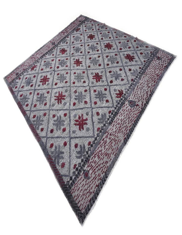 Detail image of  8' 6 x 9' 10  Hand Knotted Darya Wool Rug