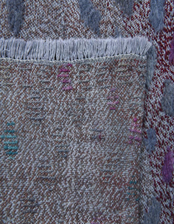 Detail image of  5' 3 x 8' 2  Hand Knotted Darya Wool Rug