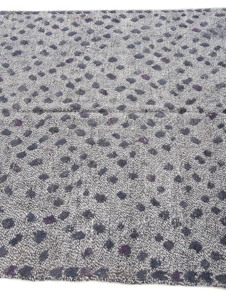 Detail image of  5' 2 x 8' 6  Hand Knotted Darya Wool Rug