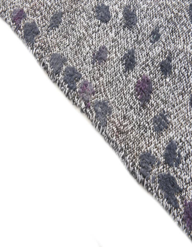 Detail image of  5' 2 x 8' 6  Hand Knotted Darya Wool Rug