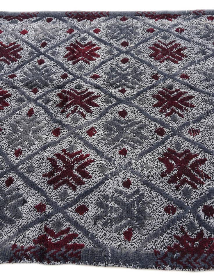 Detail image of  4' 10 x 6' 11  Hand Knotted Darya Wool Rug