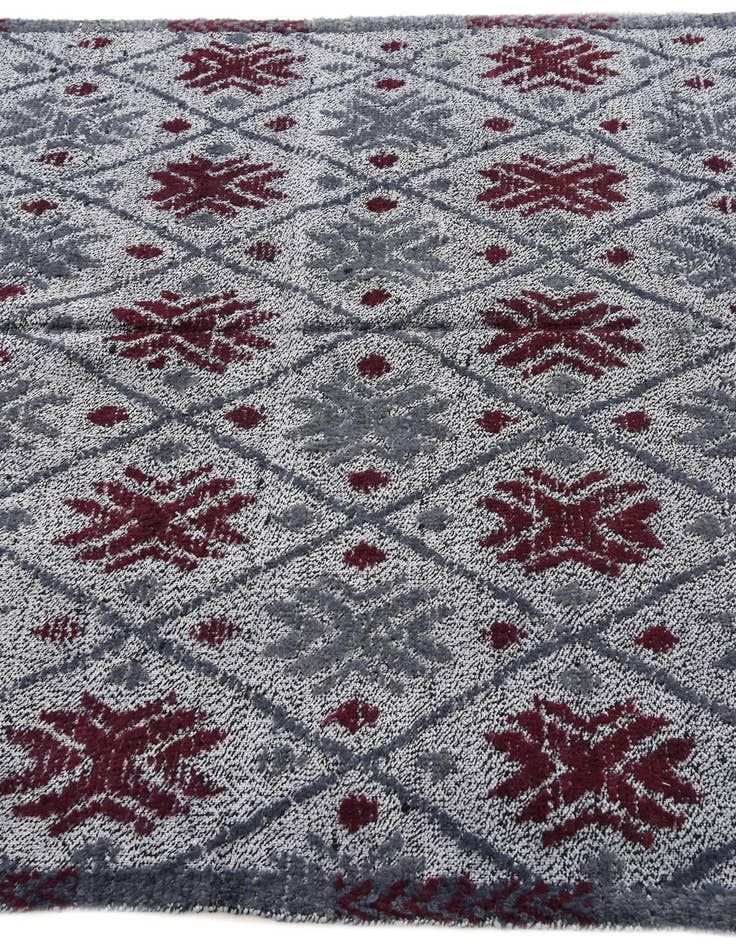 Detail image of  5' 6 x 8'  Hand Knotted Darya Wool Rug