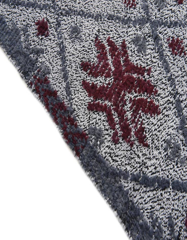 Detail image of  5' 6 x 8'  Hand Knotted Darya Wool Rug