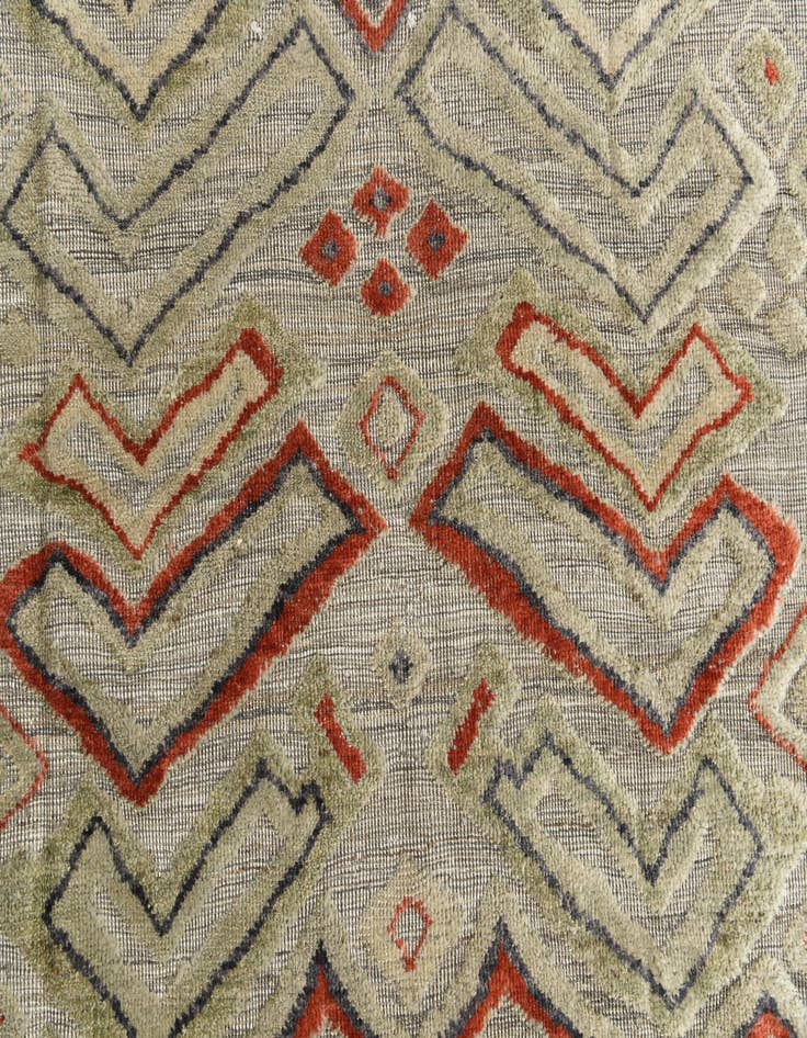 Detail image of  8' 2 x 10' 2  Hand Knotted Darya Wool Rug