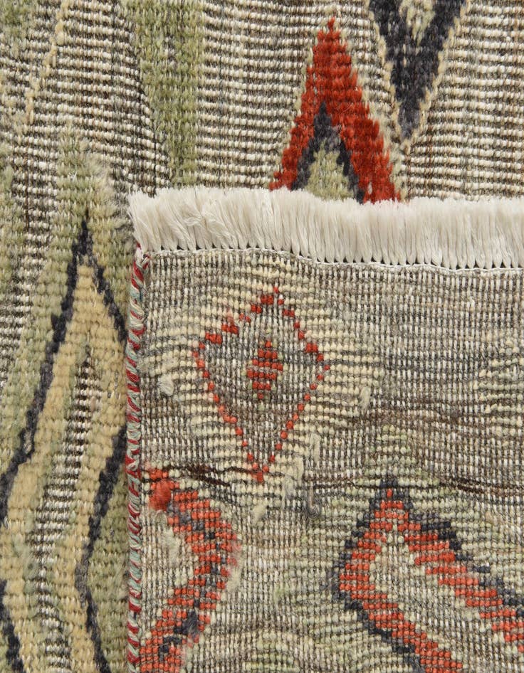 Detail image of  8' 2 x 10' 2  Hand Knotted Darya Wool Rug