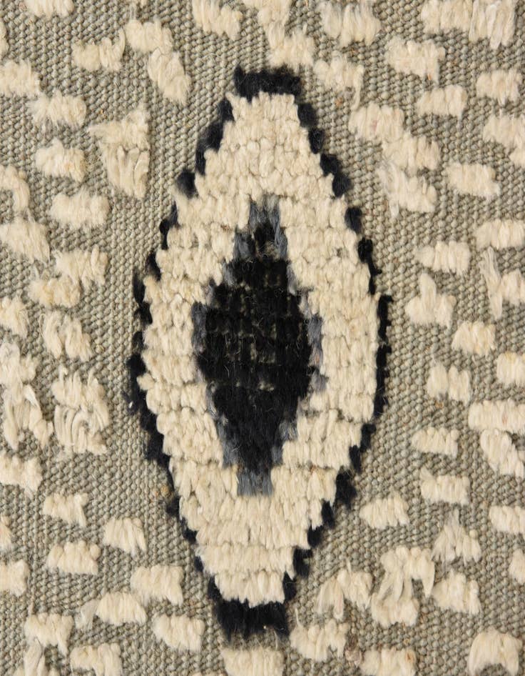 Detail image of  8' 10 x 12' 6  Hand Knotted Darya Wool Rug