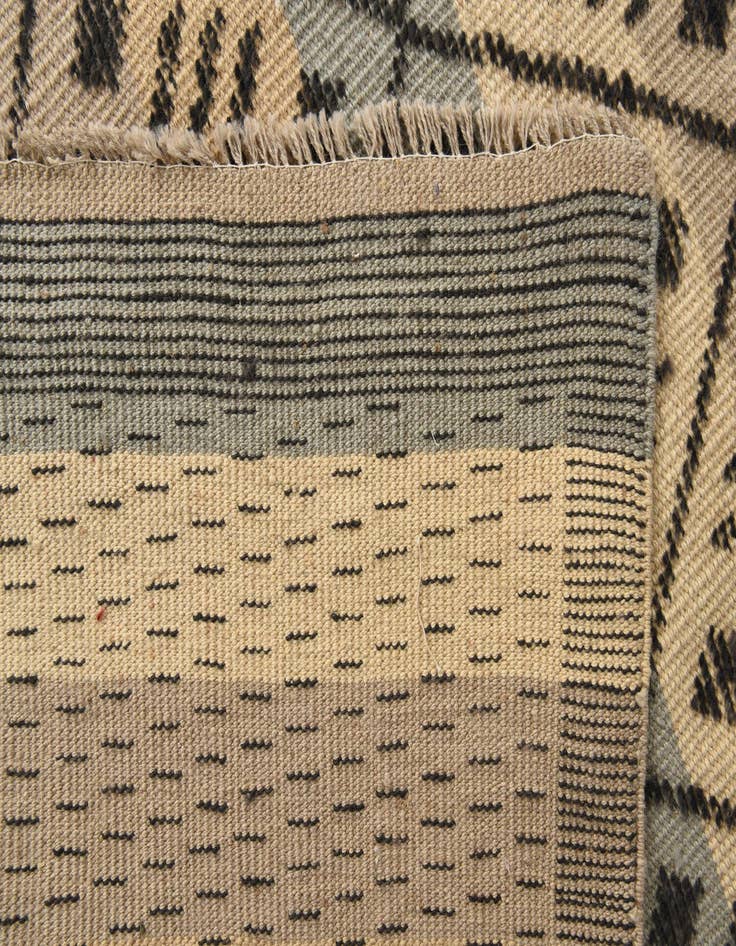 Detail image of  9' x 12' 8  Hand Knotted Darya Wool Rug